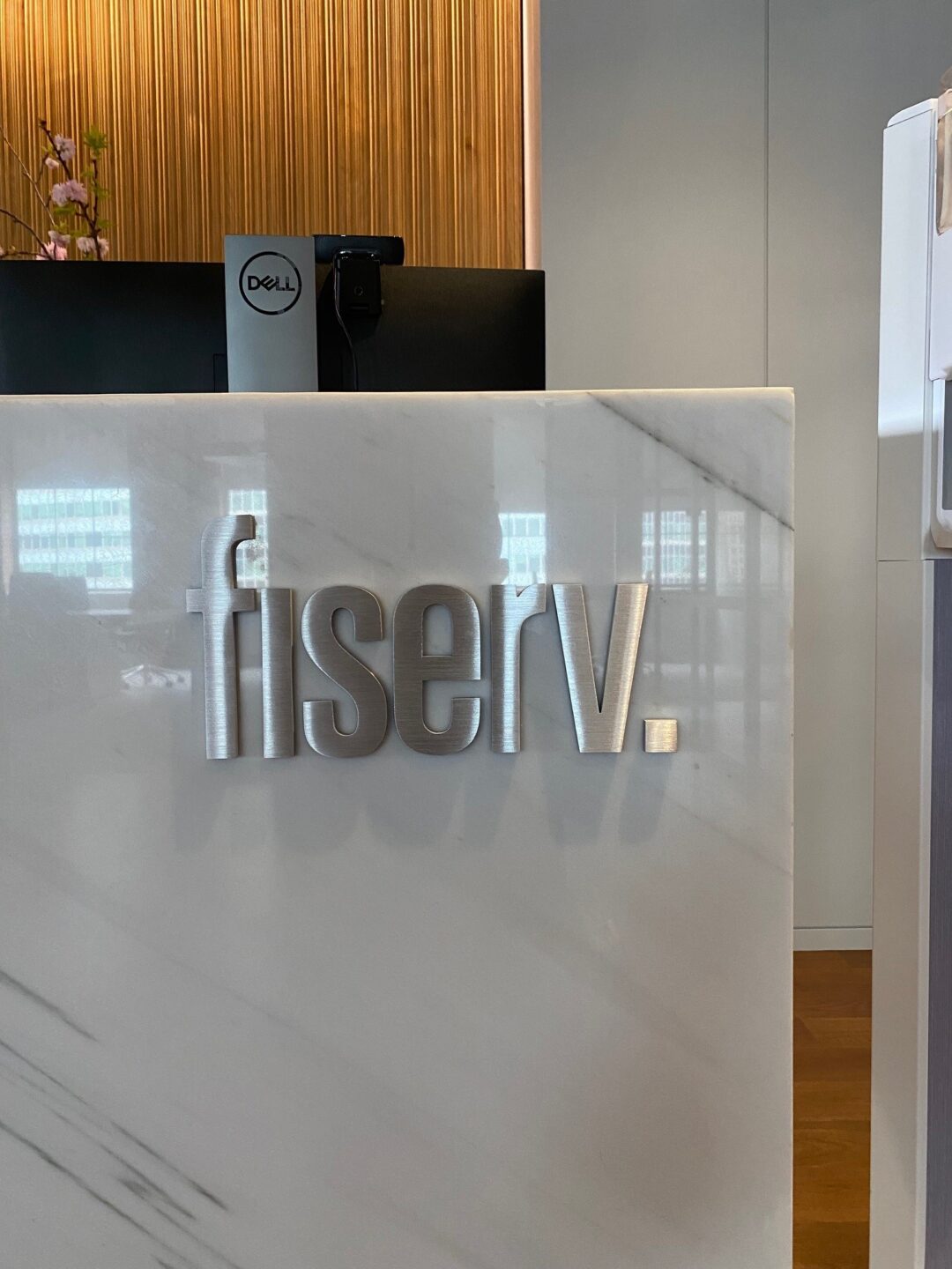 Fiserv – Reception Desk ID_2