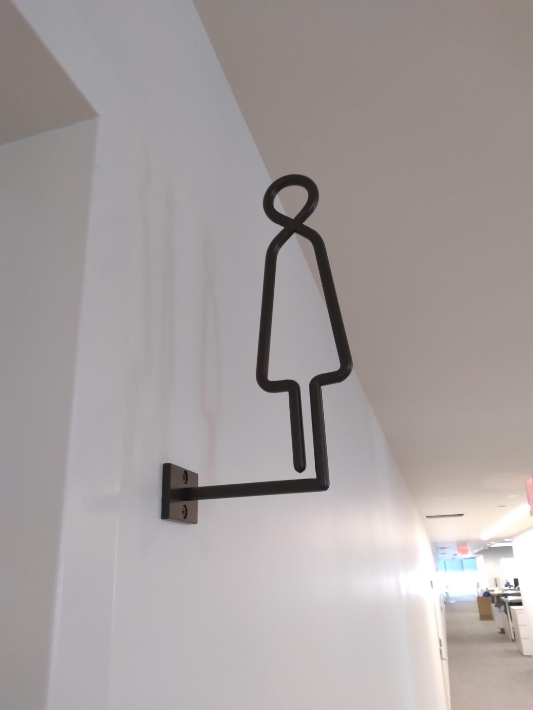 Pfizer – Womens Room Wayfinding
