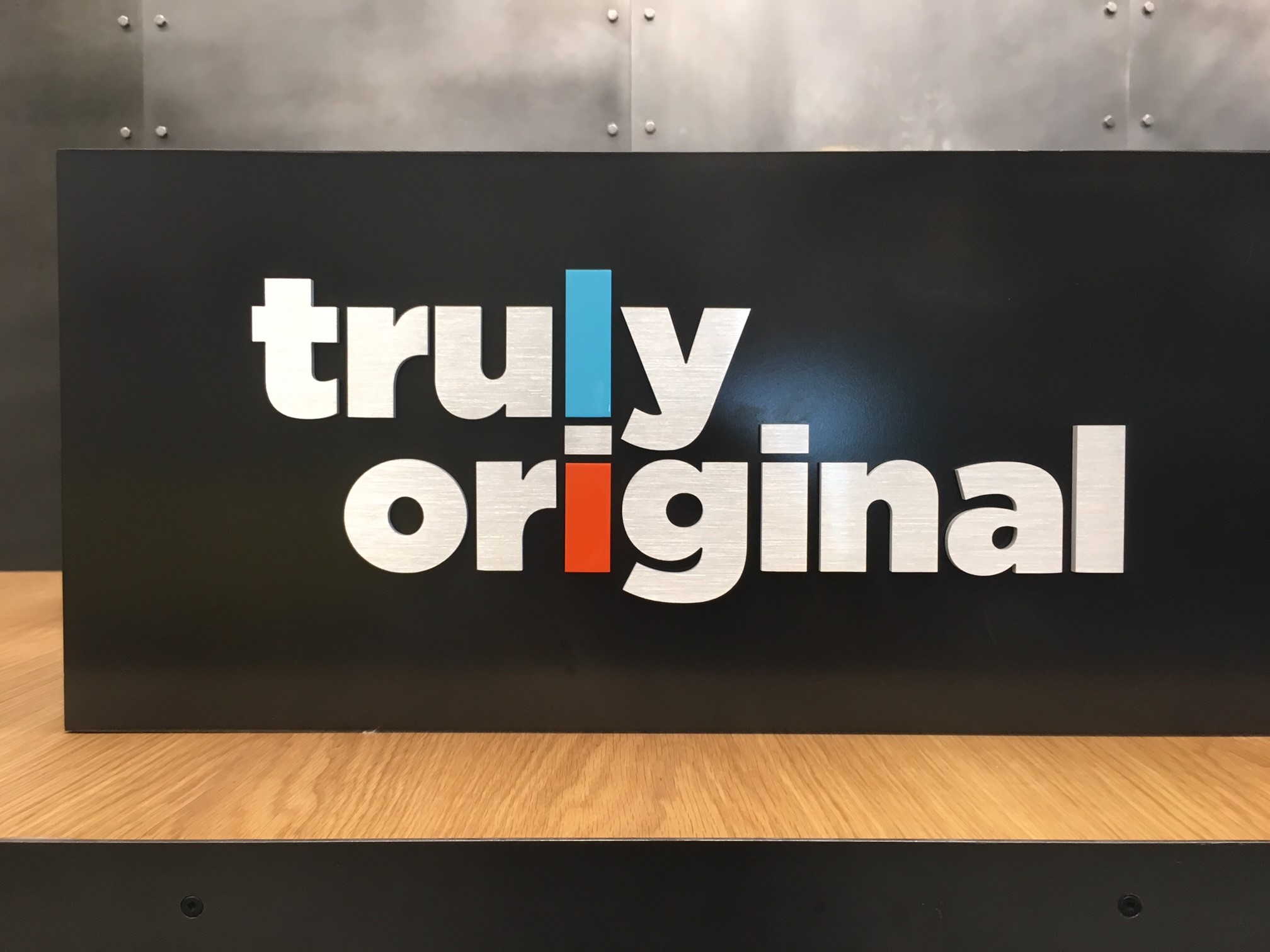 true-a0 – reception desk corp id 2